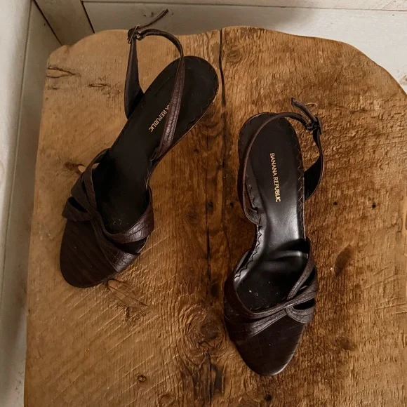 Banana Republic Dark Brown leather slingback kitten heels Strappy sandals CBK - Picture 4 of 9